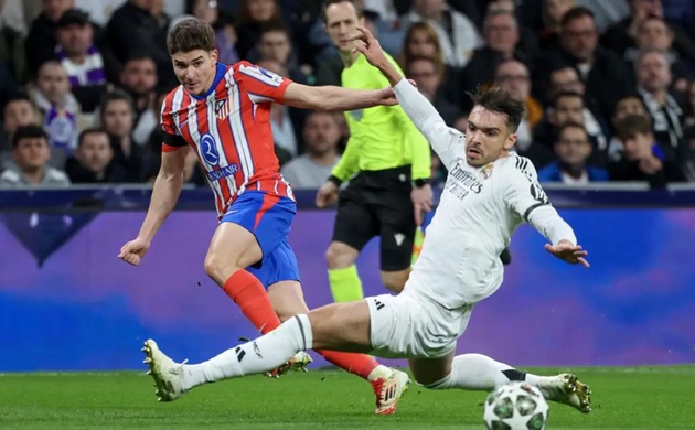 Barcelona và tham vọng chiêu mộ Julian Álvarez: Khó khăn chồng chất