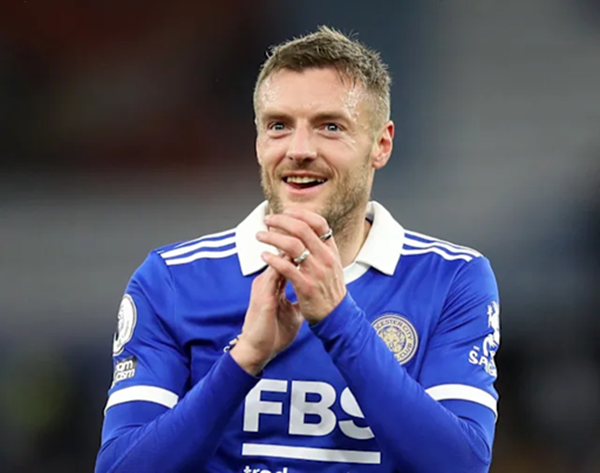 Jamie Vardy và Vincent Kompany: Cuộc đối đầu huyền thoại giữa tiền đạo tốc độ và trung vệ bất khả xâm phạm