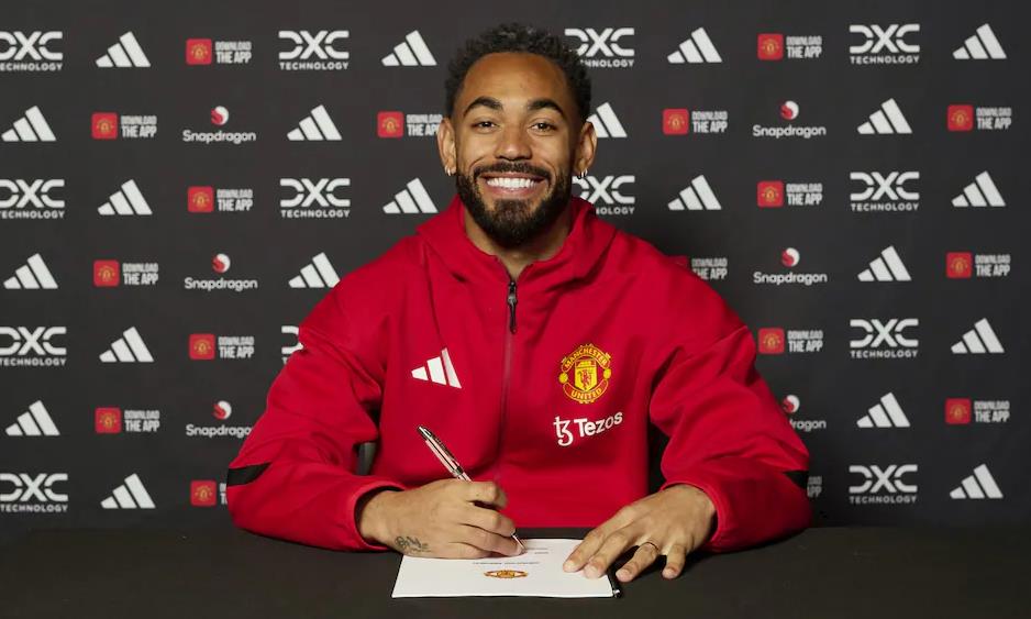 Manchester United: Cuộc đua khắc nghiệt với thời gian