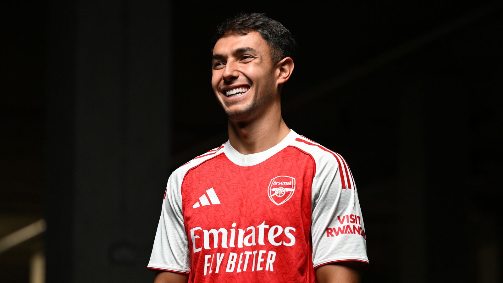 Arsenal mùa giải 2025/26: Mục tiêu vô địch với đội hình siêu mạnh