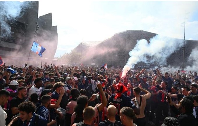 PSG đăng quang Club World Cup: Niềm vui chiến thắng bị lu mờ bởi sự im lặng ở Paris