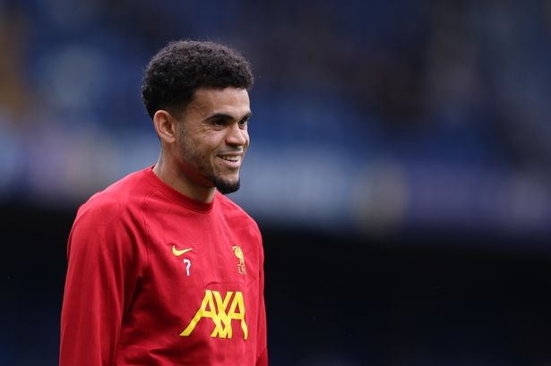 Barcelona chiêu mộ thành công Marcus Rashford, tạm dừng thương vụ Luis Diaz