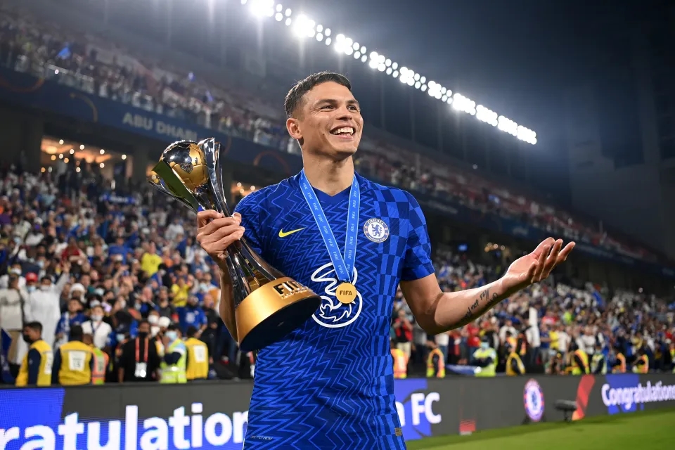 Thiago Silva: Trận đấu đầy cảm xúc giữa huyền thoại Chelsea và đội bóng cũ